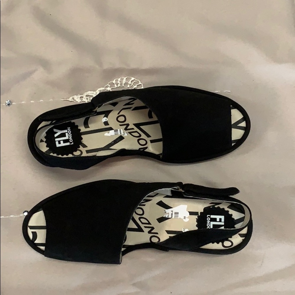 New Fly London Sandalia leather sandals black 38